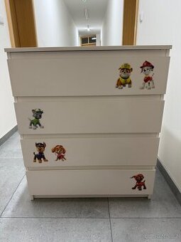 Komoda 4 zásuvky bílá