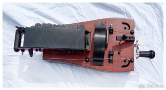 Niněra - i pro začátečníka (Hurdy Gurdy)