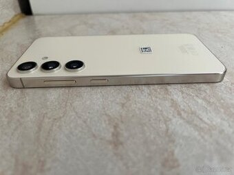 Mobilní telefon Samsung Galaxy S24