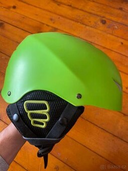 Lyžařská přilba vel. S