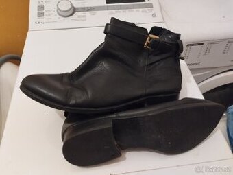 Kotníkové kozačky