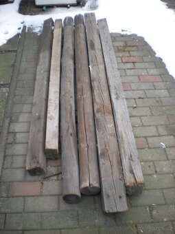 Hranol dřevěný opracovaný + starší hranoly