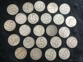 24 kusů starých stříbrných 5 Kč, mince z První Republiky