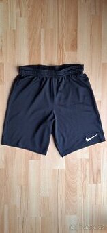 Kraťasy NIKE, vel. S - 1