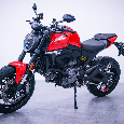 Ducati Monster 937 + Vybavení ZDARMA  odpočet DPH 