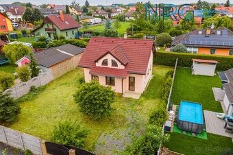 Prodej rodinného domu 4+1, Sibřina, 554 m2