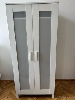 Bílá skříň ikea brimnes - 1