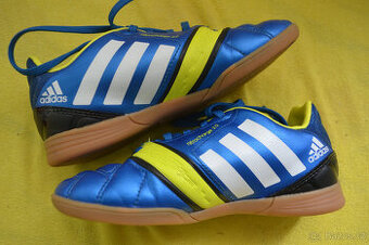 sportovní boty Adidas v.30