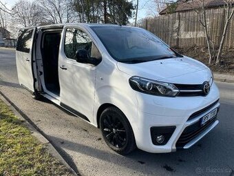 Pronájem Toyota PROACE VIP verso 7 míst