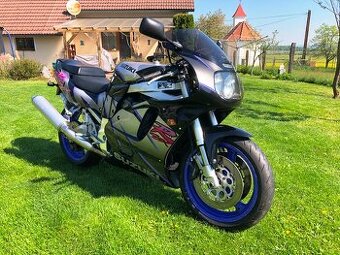 Suzuki GSXR 750w, 92, origo stav + plně funkční