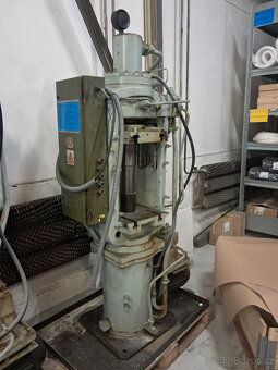 Hydraulický lis 30t