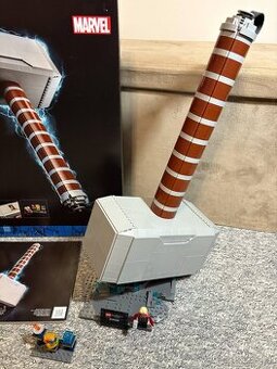 Lego Thorovo kladivo "Mjolnir"