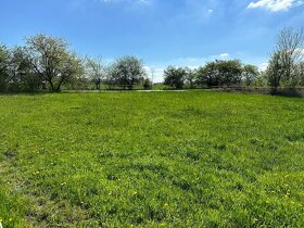 Prodej stavebního pozemku 23 011 m². Mstišov, Dubí, Teplice