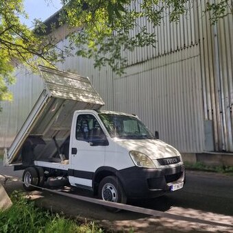 Iveco Daily 35 C 12 - sklápěč do 3,5t.