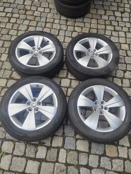 Prodám orig alu 17 Škoda Superb 3 5x112 ET 41 letní pneu