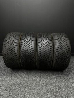 Sada pneu Bridgestone 245/45/18 100V