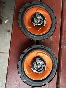 Vw golf 3 mk3 1.6 74kw 2x repro pioneer