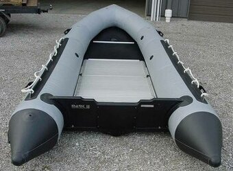 Člun Zodiac 4,2m a motor Selva5hp
