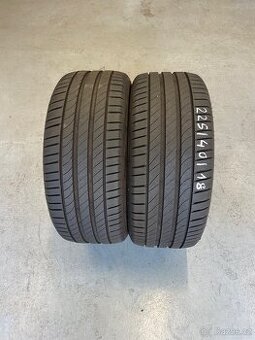 Letní pneu 225/40/18