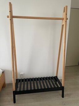 Věšák na oblečení/štendr