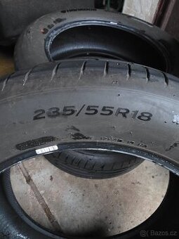 Prodám letní pneu R18-235/55 najeto jen 1200km