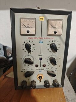 Stabilizovaný zdroj AT Aritma ČSSR Tesla Praha