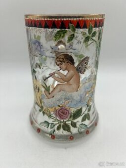 Sběratel nabízí staré pivní sklenice