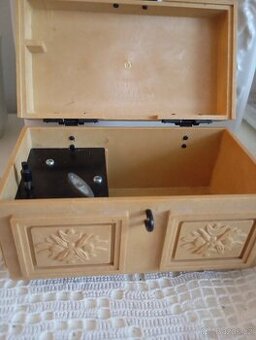 Hrací pokladnička funkční