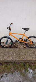 Prodám BMX 20 po generálce