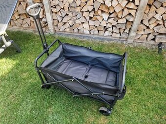 Praktický vozík s rukojetí.