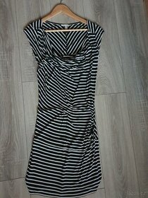 Pruhované šaty