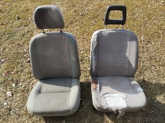 Přední sedadla Škoda Favorit Forman