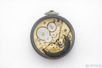 OMEGA - zajímavé švýcarské hodinky ve sklěněné kouli erotika