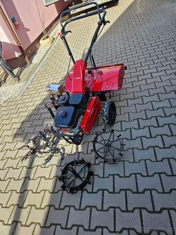 Kultivátor cedrus nový vystavení kus