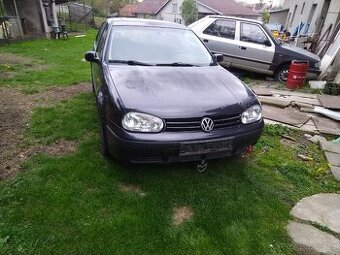 VW Golf IV 1.4 16V na náhradní díly - 1