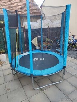 Trampolina