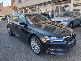 Škoda Superb 3 Combi L&K 2.0 TDI 140kW DSG Matrix Tažné DCC