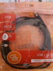 Propojovací USB kabel