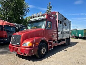 Volvo NH12 460,6X4,Nástavba na přepravu zvířat