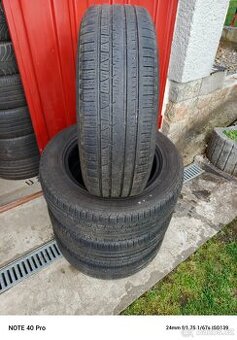 Pneu Pirelli 215/65/17 letní, celoroční
