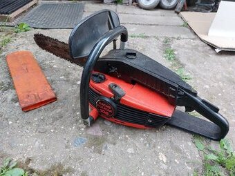 Stará motorová pila Sachs Dolmar 108.