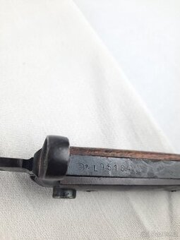 Beretta carcano skládací italský bodák