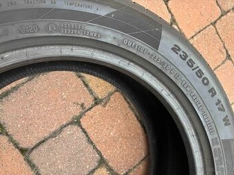 235/50 R17 - Continental letní (6mm)
