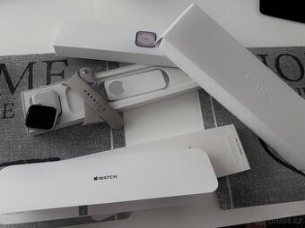 APPLE WATCH SERIES 8 GPS 45mm HVĚZDNĚ BÍLÉ-ZÁRUKA