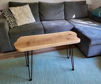 Elegantní dubový konferenční stolek 90 x 55 x 36 cm