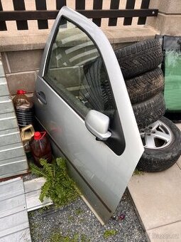 přední dveře VW Bora