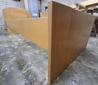 Masivní bukové postele 200x800 cm