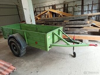 Kára za traktor