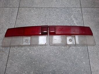 Prodám zadní kryty světel Škoda 105, 120, 130, 135, 136 - M