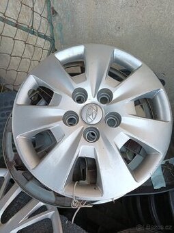 Poklice hyundai 15
